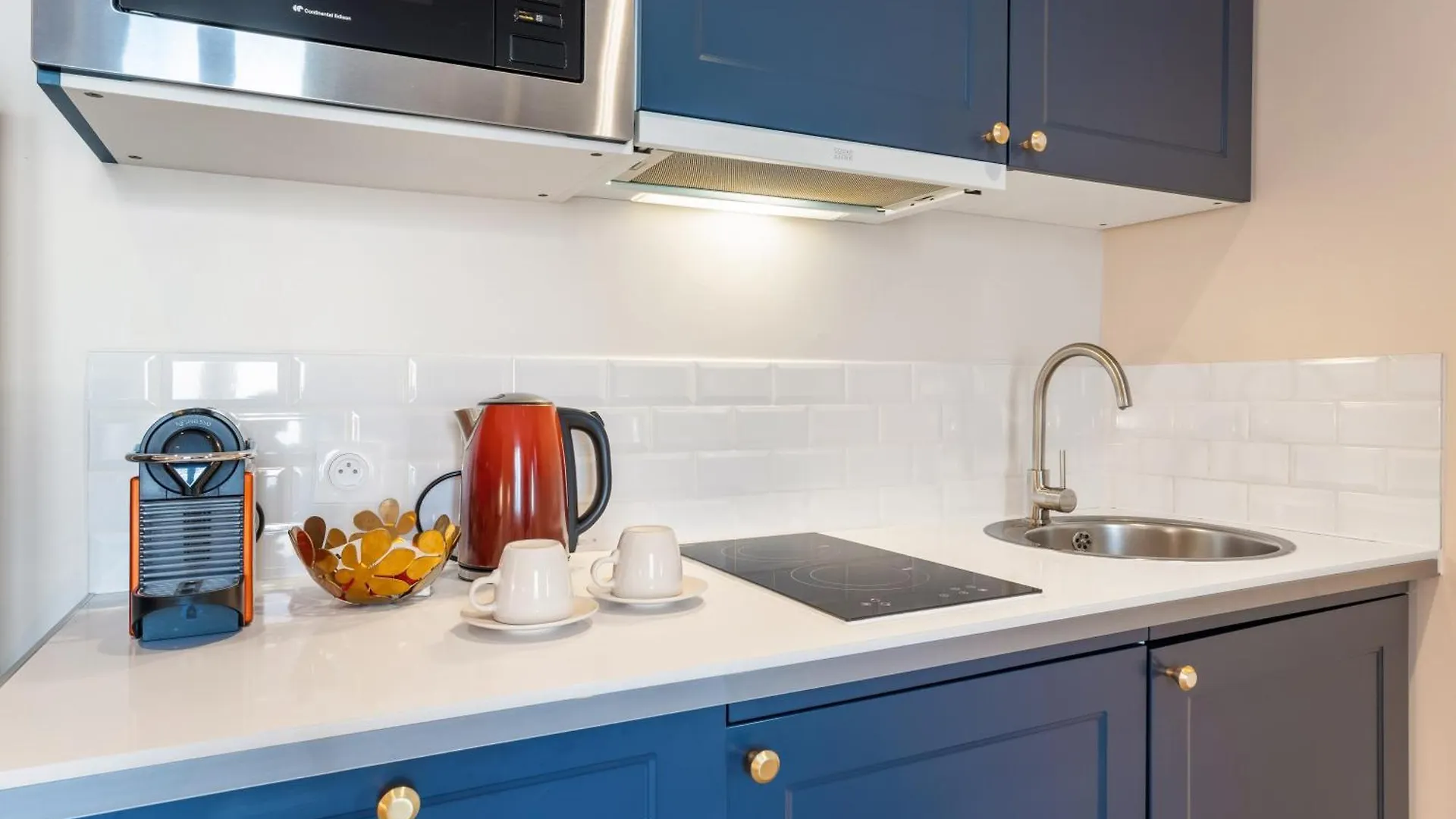 Apartment Nice Renting - Love Room Massena - Luxe Room - Jacuzzi - Terrace - King Bed - Ac